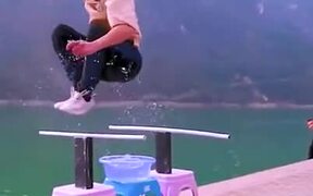 Execution To A Perfect Double Jump - Fun - VIDEOTIME.COM