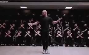 Absolutely Perfectly Synchronised Movements - Fun - VIDEOTIME.COM