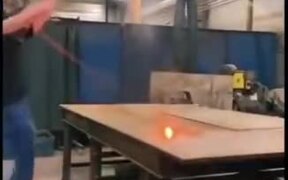 Exploding Ball Of Red Hot Metal - Tech - VIDEOTIME.COM