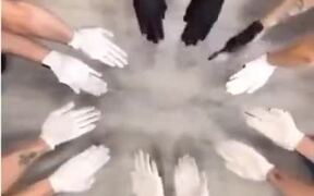 Perfectly Synchronised Hand Dance