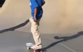 Kid Pulls Off The One-Legged Skateboard Landing - Sports - VIDEOTIME.COM