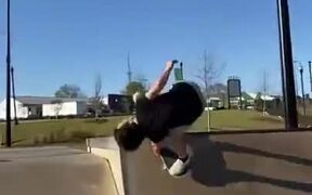 Amazing Skateboard Tricks - Sports - VIDEOTIME.COM