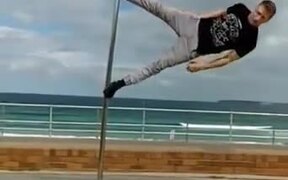 When You Want To Pole Dance.. - Fun - VIDEOTIME.COM