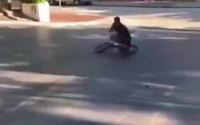 Absolutely Epic BMX Circle Sliding Technique - Sports - VIDEOTIME.COM