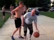 Father Teaches Son Who's The Boss Of Basketball - Sports - Y8.COM