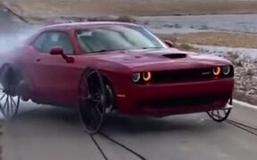 Dodge Demon With Cart Wheels Does A Burnout - Tech - VIDEOTIME.COM