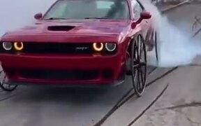 Dodge Demon With Cart Wheels Does A Burnout - Tech - VIDEOTIME.COM