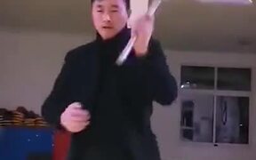 This Guy's Nunchuk Skills Are Truly Off The Charts - Fun - VIDEOTIME.COM