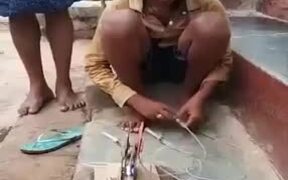 Kid Makes Cool Gadgets Out Of Trash - Kids - VIDEOTIME.COM