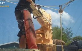 Carving with Chainsaw - Fun - VIDEOTIME.COM