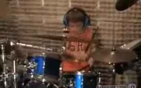 Terrific Drummer - Kids - VIDEOTIME.COM