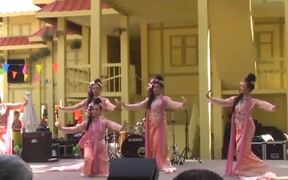 Myanmar's Blessing Dance - Fun - VIDEOTIME.COM