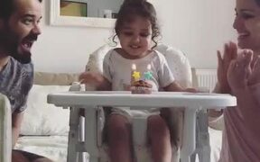Girl Overjoyed at Impromptu Birthday Celebrations - Kids - VIDEOTIME.COM