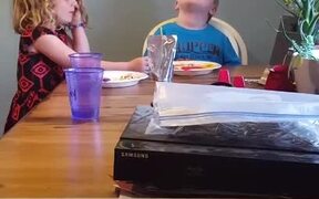 Amazing Sister Helps Feed Brother - Kids - VIDEOTIME.COM