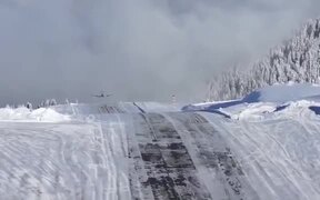 Creepy Airstrip - Tech - VIDEOTIME.COM