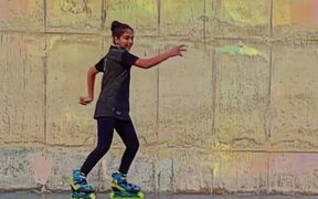 Girl Rollerblading Impressively - Fun - VIDEOTIME.COM