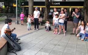 Little Guitar Virtuoso - Kids - VIDEOTIME.COM