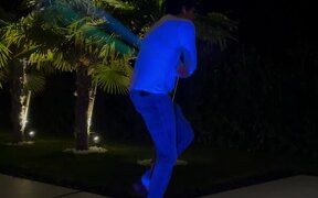 Sportsperson Performs Spectacular Moves - Fun - VIDEOTIME.COM