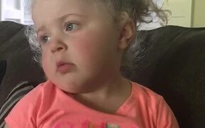 Little Girl Apologizes After Flushing Toys Down - Kids - VIDEOTIME.COM
