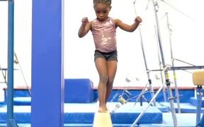 Little Girl Walks On Gymnastic Balance Beam - Kids - VIDEOTIME.COM