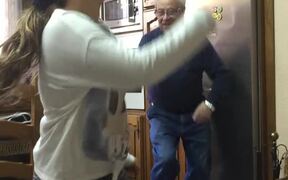 Grandpa's Got the Moves - Kids - VIDEOTIME.COM