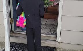 5-Year-Old's Valentine Surprise - Kids - VIDEOTIME.COM