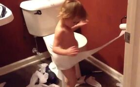 Potty Training Parenting Fail - Kids - VIDEOTIME.COM