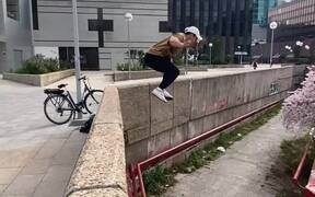 Young Man Spectacularly Fails While Parkouring - Sports - VIDEOTIME.COM