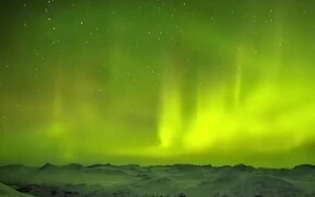 Amazing Timelapse of Aurora Borealis Over Alaska - Fun - VIDEOTIME.COM