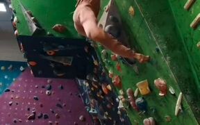 Girl Amazingly Does Vertical Limit Rock Climbing - Sports - VIDEOTIME.COM