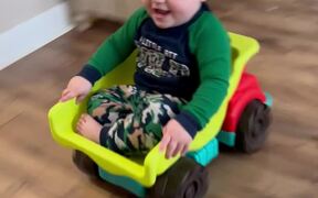 1 Y/O Boy Flips Out Of His Dump Truck - Kids - VIDEOTIME.COM