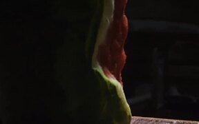 Fruit Sculptor Carves VENOM into a Watermelon - Fun - VIDEOTIME.COM