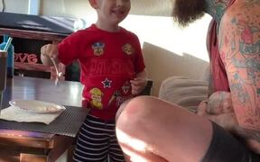 Toddler Grabs Fork and Feeds Dad Eggs - Kids - VIDEOTIME.COM