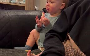 Toddler's Facial Expressions While Eating A Lemon - Kids - VIDEOTIME.COM