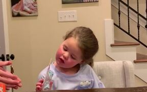 Kid Reacts To Mom Revealing Pregnancy News - Kids - VIDEOTIME.COM