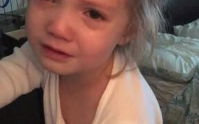 Kid Refuses To Admit She is Having Bad Day - Kids - VIDEOTIME.COM