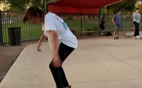 Guy Backflips While Skateboarding - Sports - VIDEOTIME.COM