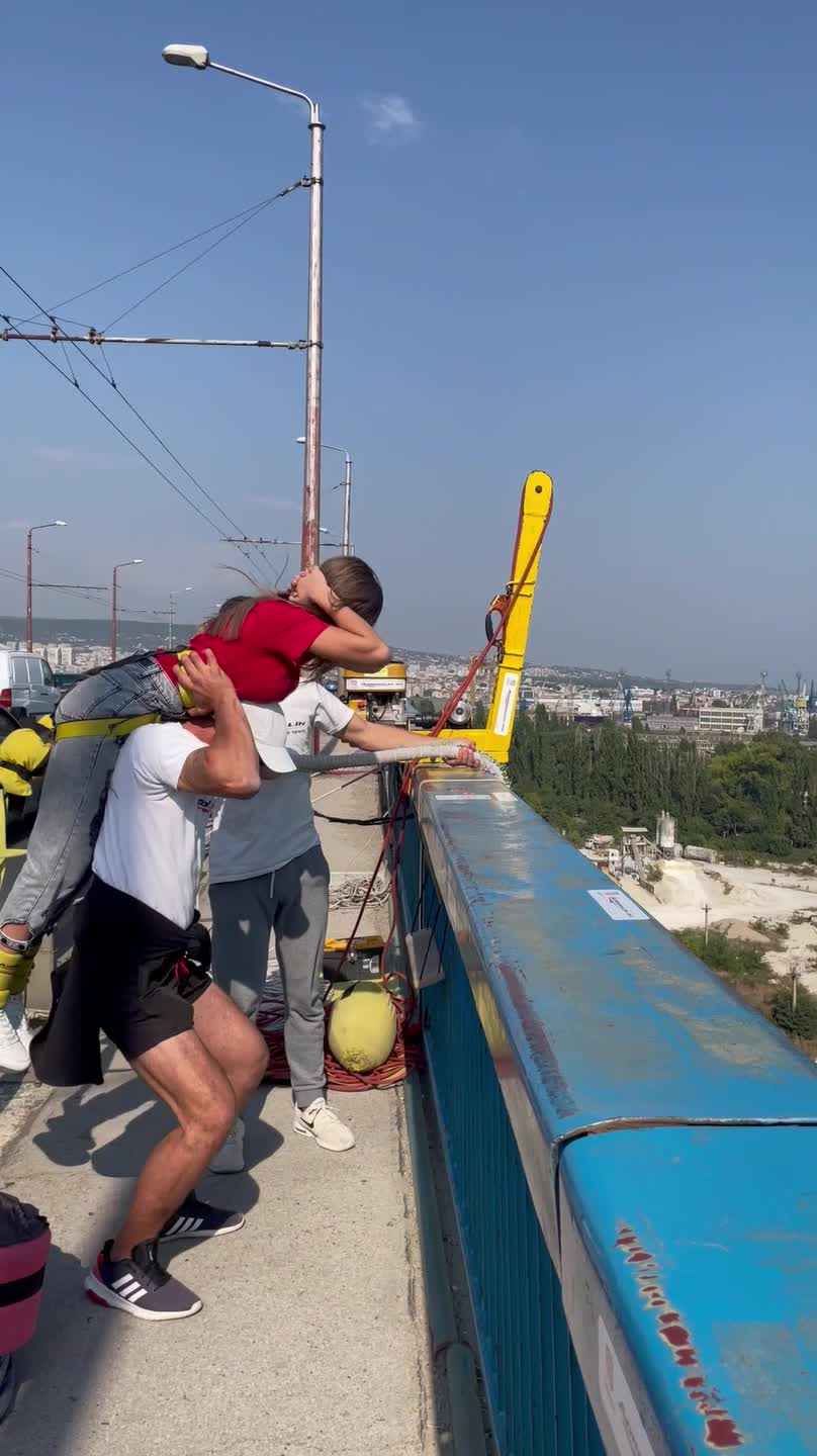 A Bulgarian Girl Decided To QUIT Bungee Jumping