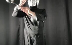 Guy Displays Incredible Object Manipulation Skills - Fun - VIDEOTIME.COM
