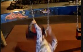 Woman Slips From Kids' Swing - Fun - VIDEOTIME.COM