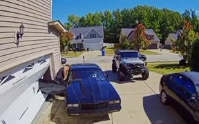 Car Door Damages Garage Door - Tech - VIDEOTIME.COM