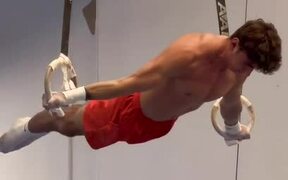 Guy Balances His Body - Sports - VIDEOTIME.COM
