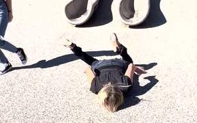 Woman Tumbles and Faceplants On Ground - Fun - VIDEOTIME.COM