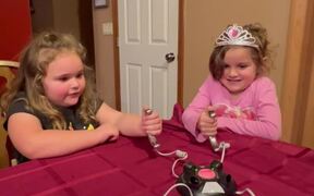 Girls Having Shocking Amount of Fun  - Kids - VIDEOTIME.COM