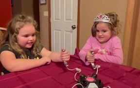 Girls Having Shocking Amount of Fun  - Kids - VIDEOTIME.COM