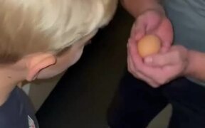 Egg Hatch Prank - Kids - Videotime.com