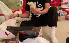 Girl Pulls a Wild Christmas Prank on Brother - Fun - VIDEOTIME.COM