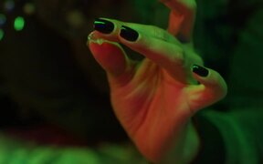 Scheme Queens Trailer - Movie trailer - VIDEOTIME.COM