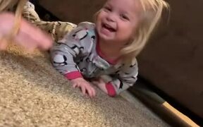 Daughter Lets Out Fart After Mother Pops Her Back - Kids - VIDEOTIME.COM