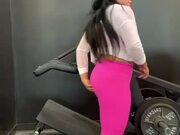 Gym Equipments Malfunctions and Comes Down on Girl